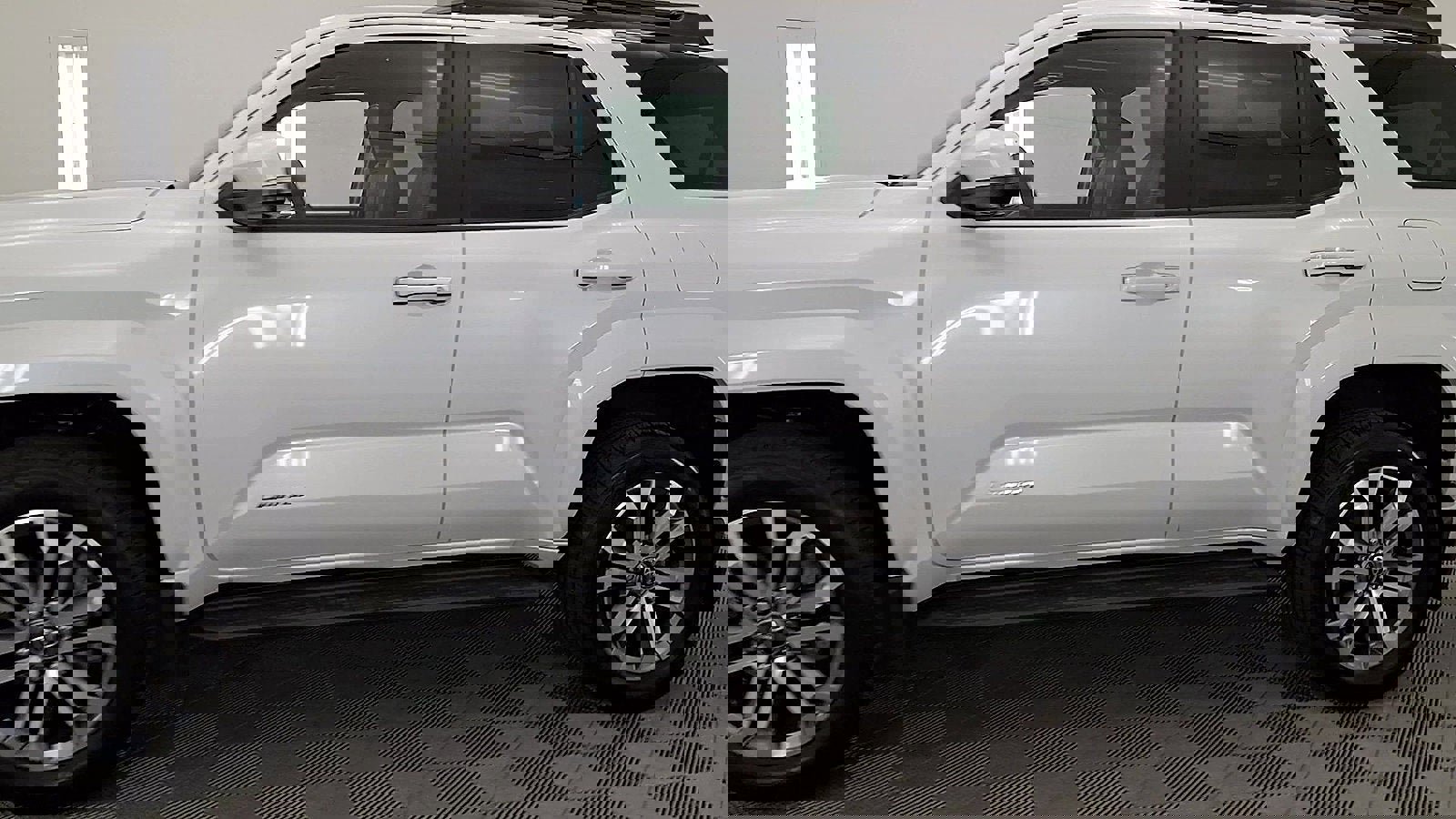 Used 2025 Toyota 4Runner Limited w/ Tow Technology Package image 9