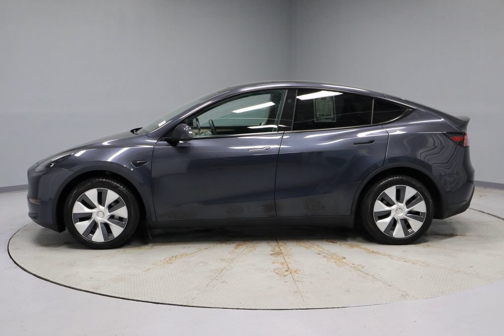 Used 2024 Tesla Model Y Long Range AWD/4WD image 10