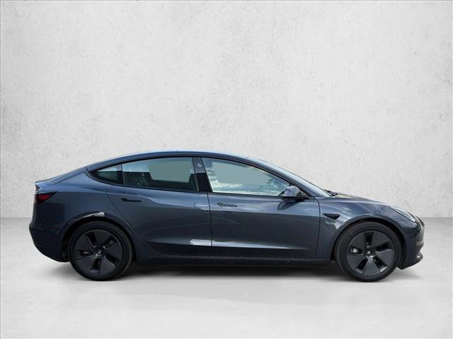 Used 2023 Tesla Model 3 Standard Range image 4