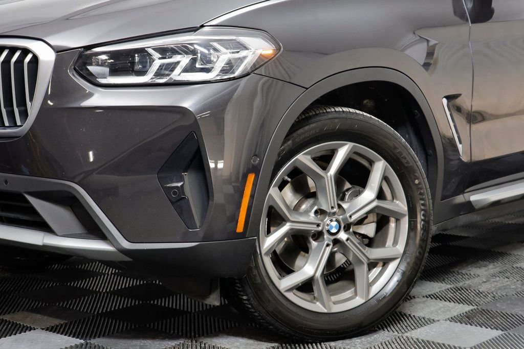 Certified 2023 BMW X3 xDrive30i w/ Premium Package image 3