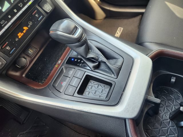 Used 2024 Toyota RAV4 Limited w/ Advanced Technology Package FWD image 19