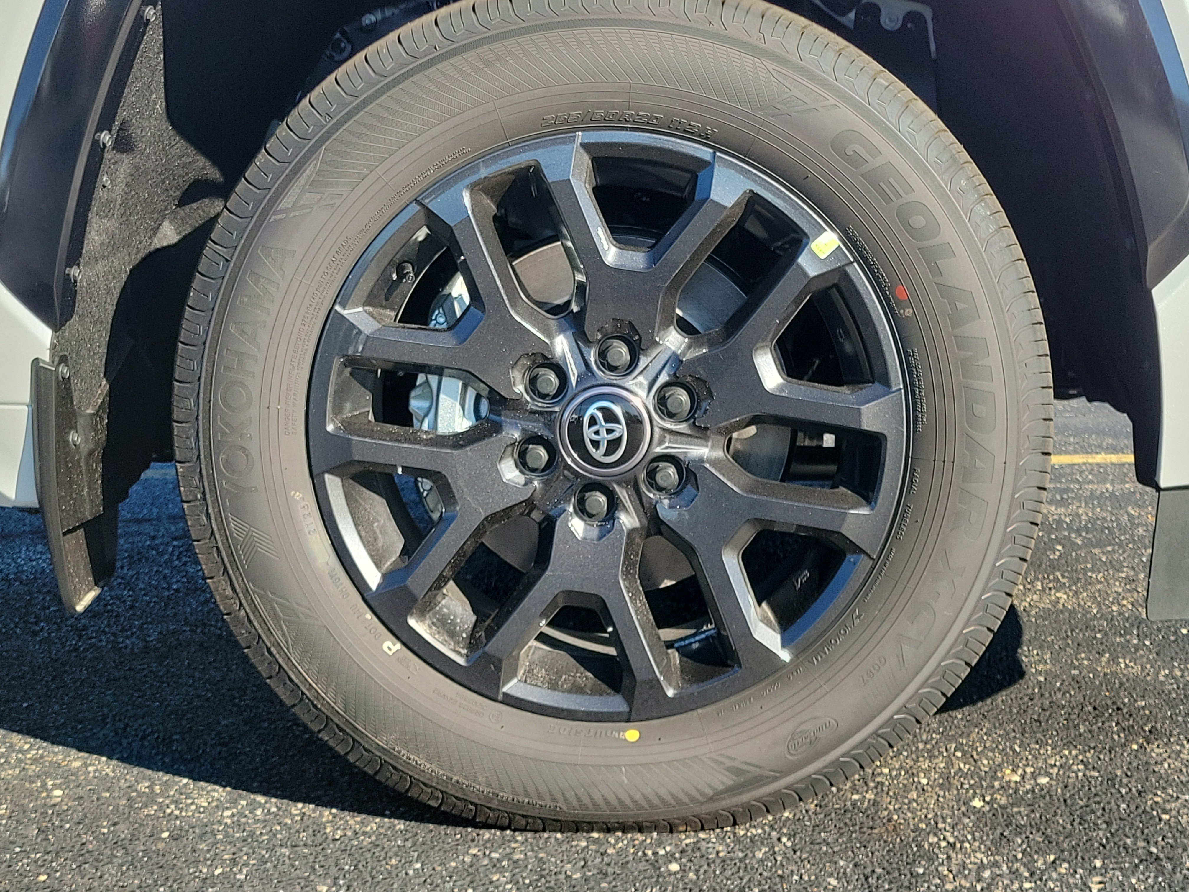 New 2026 Toyota Sequoia Platinum w/ Tow Technology Package AWD/4WD image 5