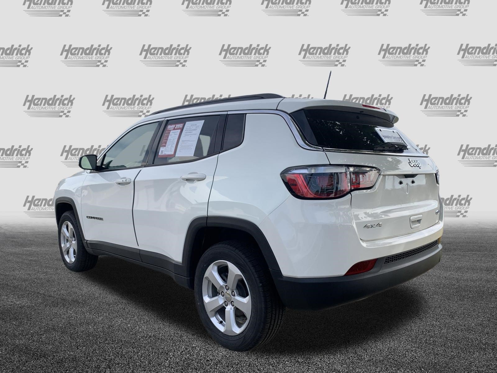 Used 2020 Jeep Compass Latitude AWD/4WD image 8