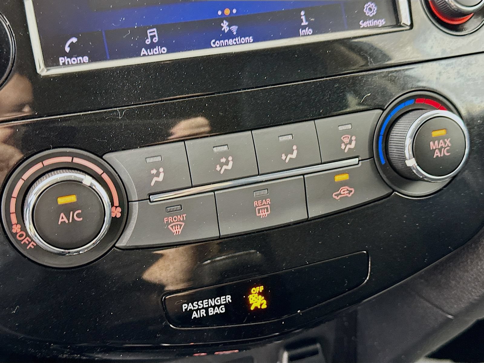 Used 2019 Nissan Rogue S w/ Special Edition Package AWD/4WD image 25