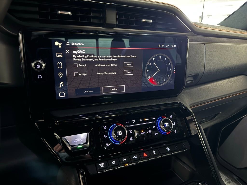 Used 2024 GMC Sierra 2500 AT4 w/ AT4 Premium Plus Package image 10