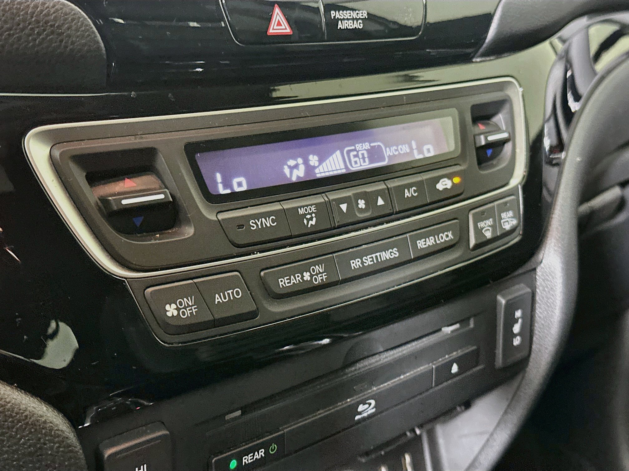 Used 2017 Honda Pilot Touring image 23