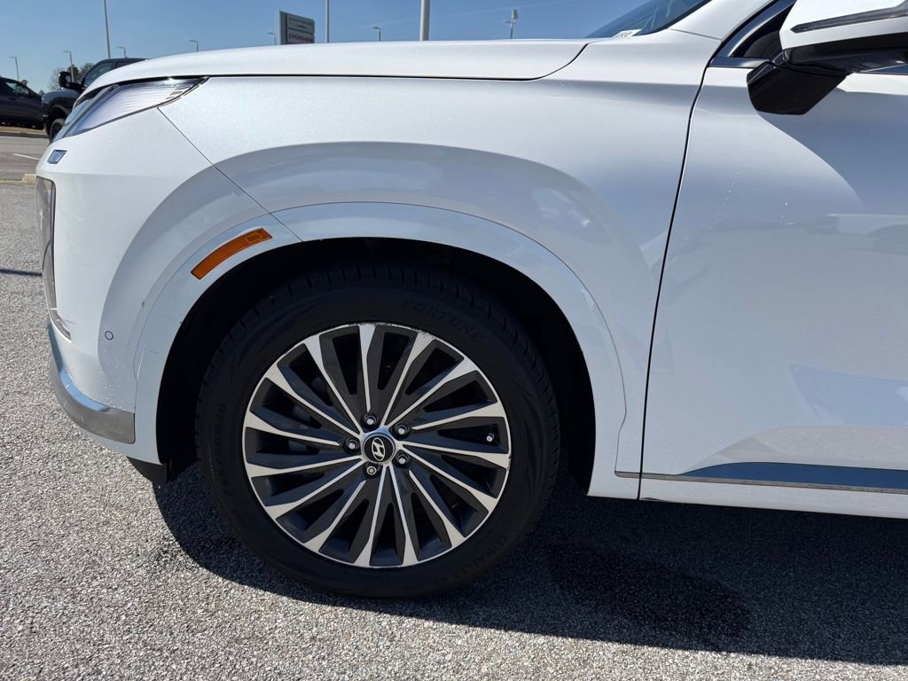 Used 2023 Hyundai Palisade Calligraphy image 27