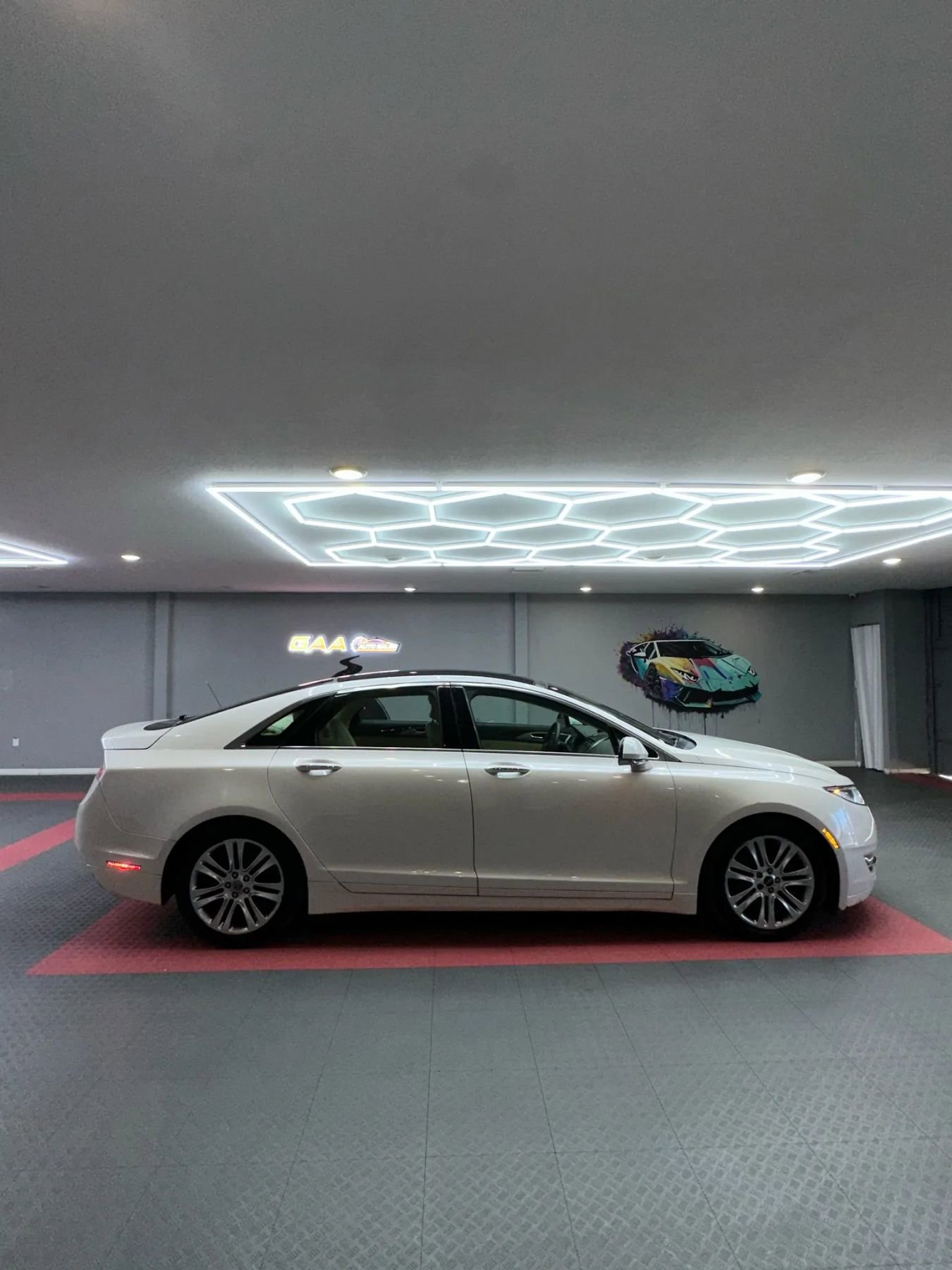 Used 2014 Lincoln MKZ w/ Equipment Group 101A Select image 7