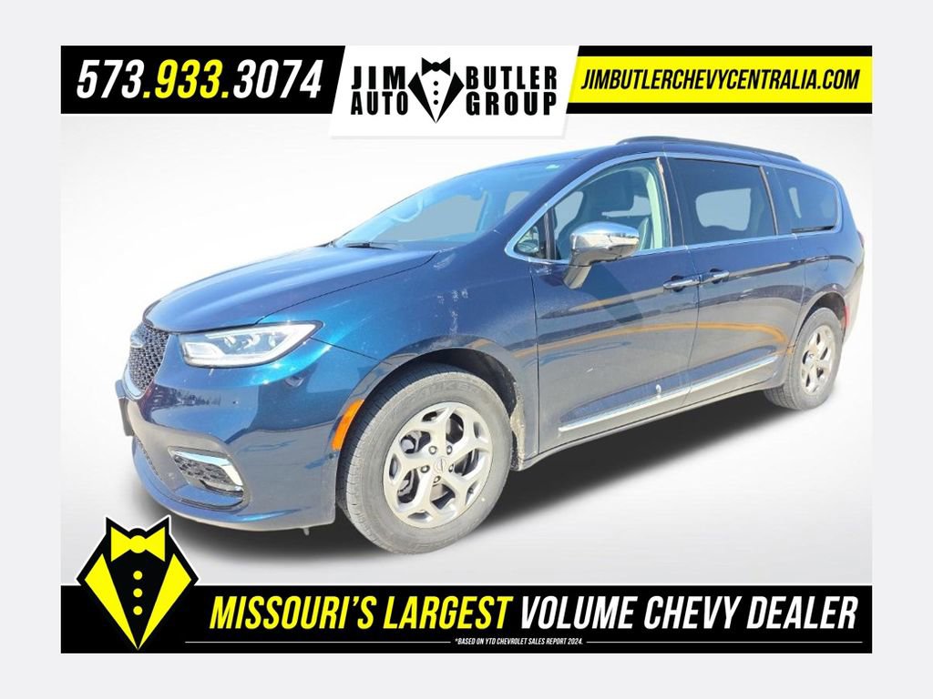 Used 2023 Chrysler Pacifica Limited w/ Uconnect Theater Family Group AWD/4WD image 1