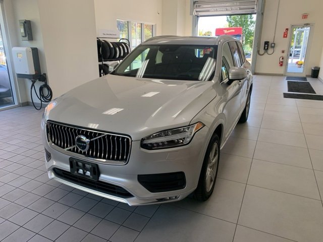 Used 2020 Volvo XC90 T6 Momentum