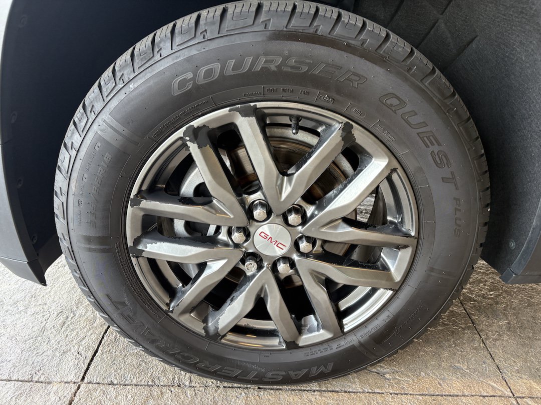 Used 2017 GMC Acadia SLT FWD image 10