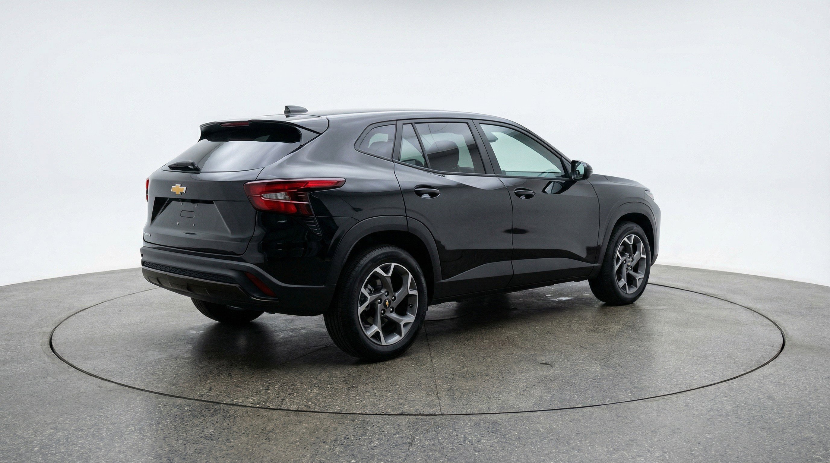 Used 2025 Chevrolet Trax LT image 9