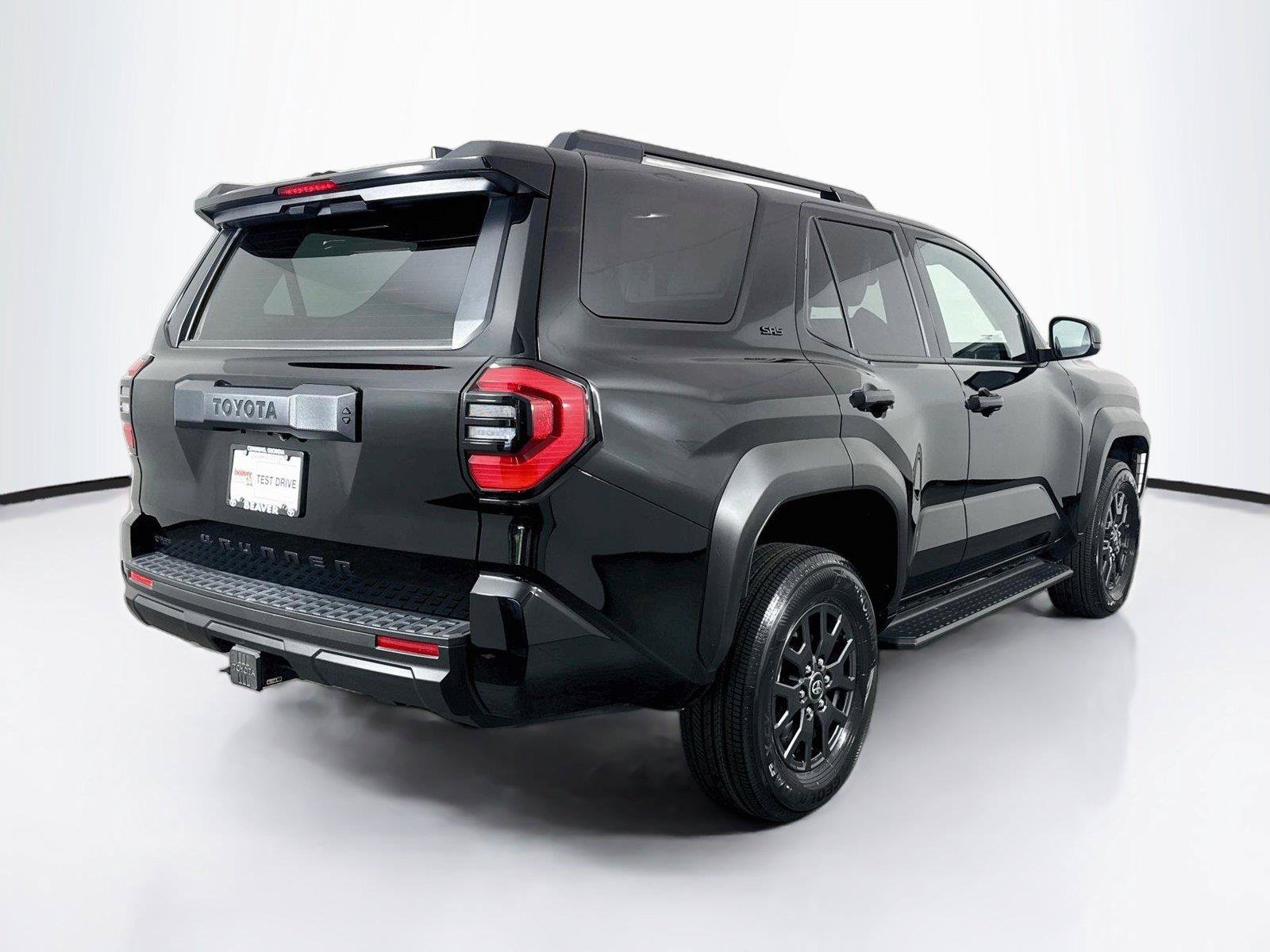 Certified 2025 Toyota 4Runner SR5 AWD/4WD image 2