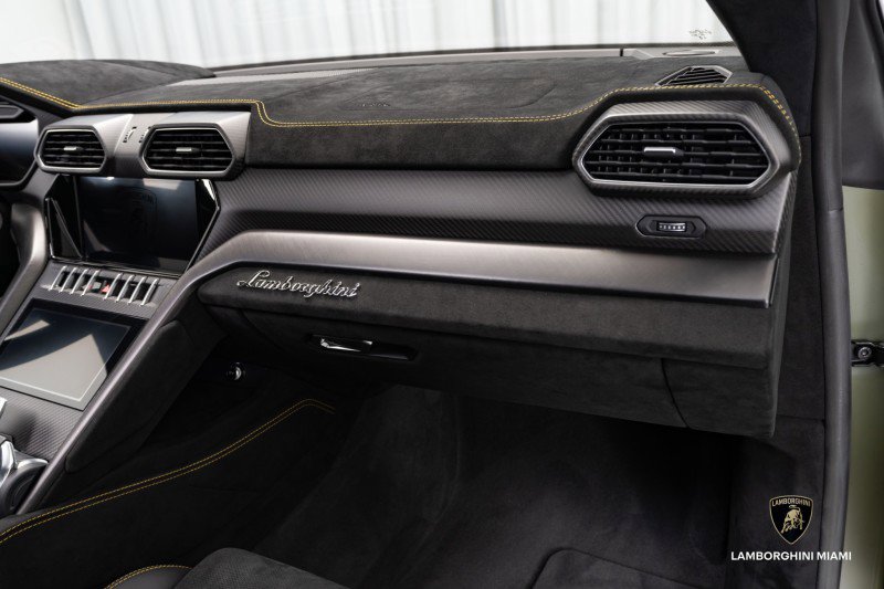 Used 2024 Lamborghini Urus Performante image 63