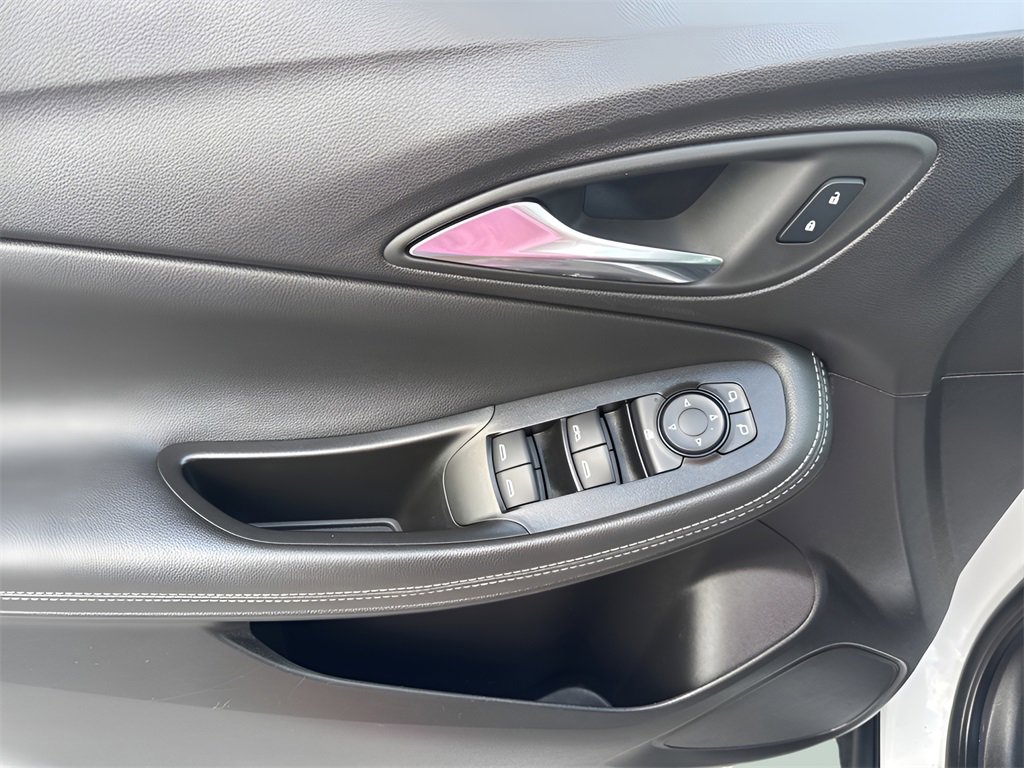 Used 2023 Buick Encore GX Preferred w/ Cold Weather Comfort Package image 18