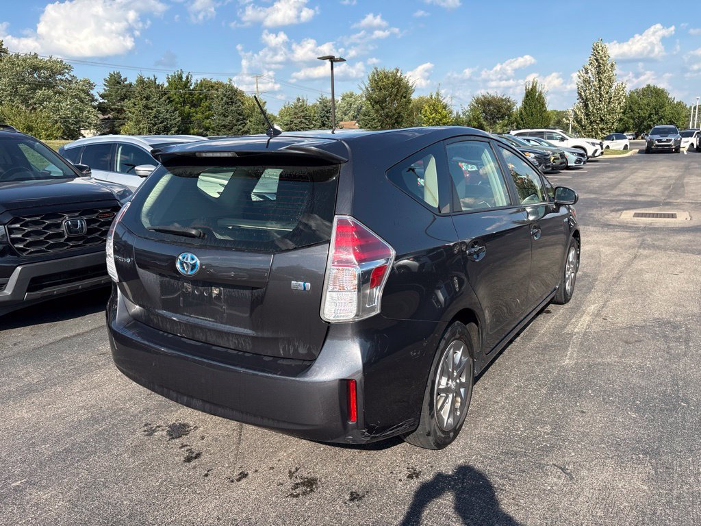 Used 2017 Toyota Prius V Two FWD image 3