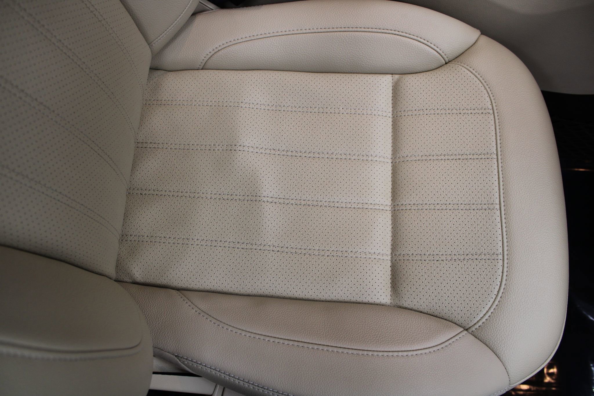 Used 2019 Mercedes-Benz GLE 400 4MATIC image 28