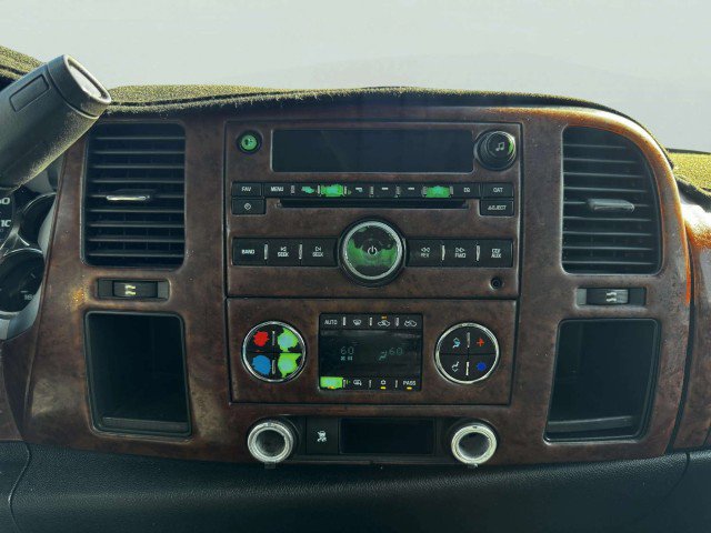 Used 2010 GMC Sierra 1500 SLE w/ Texas Edition image 31