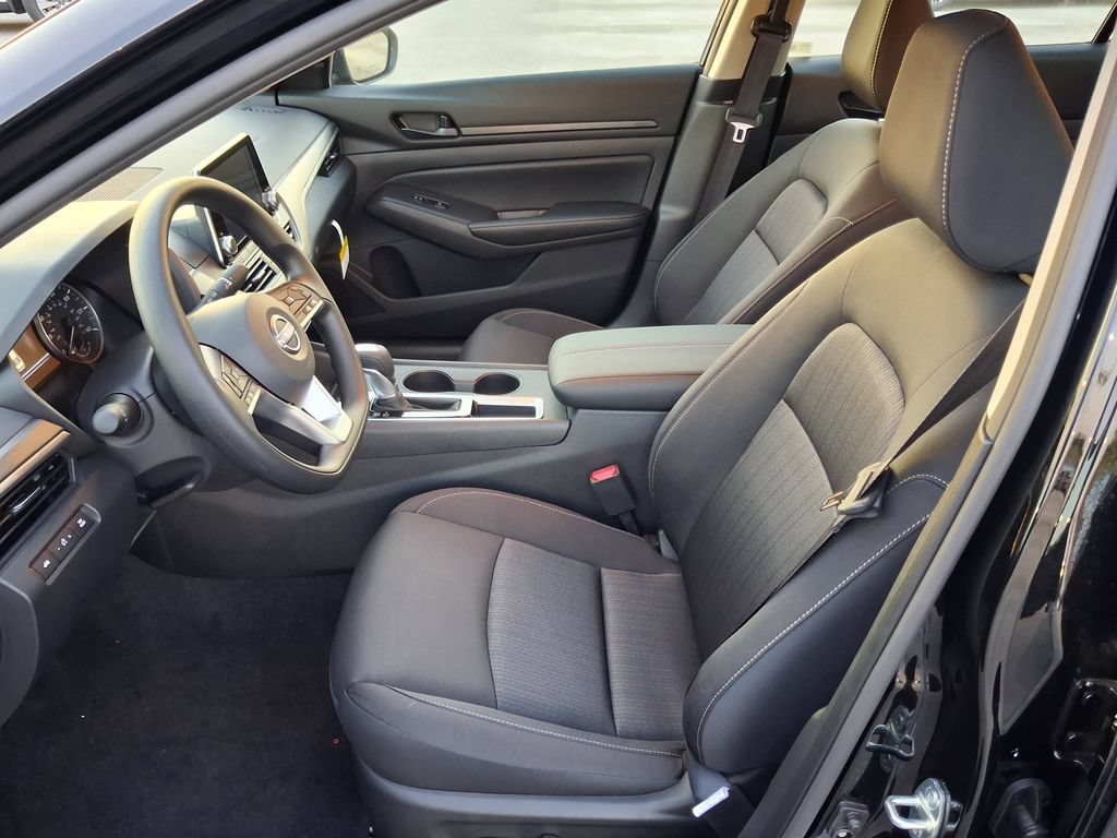 New 2026 Nissan Altima 2.5 SV FWD image 7