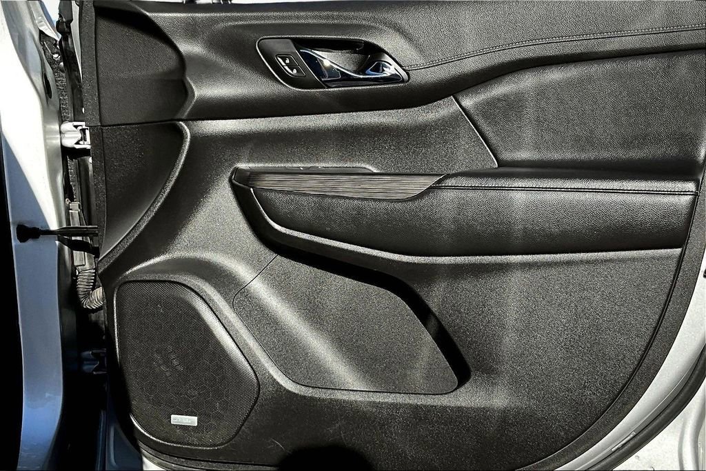 Used 2019 GMC Acadia SLT image 19