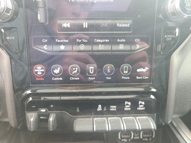 Used 2020 RAM 1500 Laramie image 25