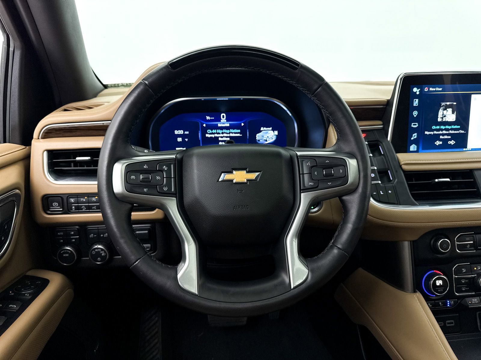 Used 2023 Chevrolet Tahoe Premier w/ Advanced Technology Package image 4