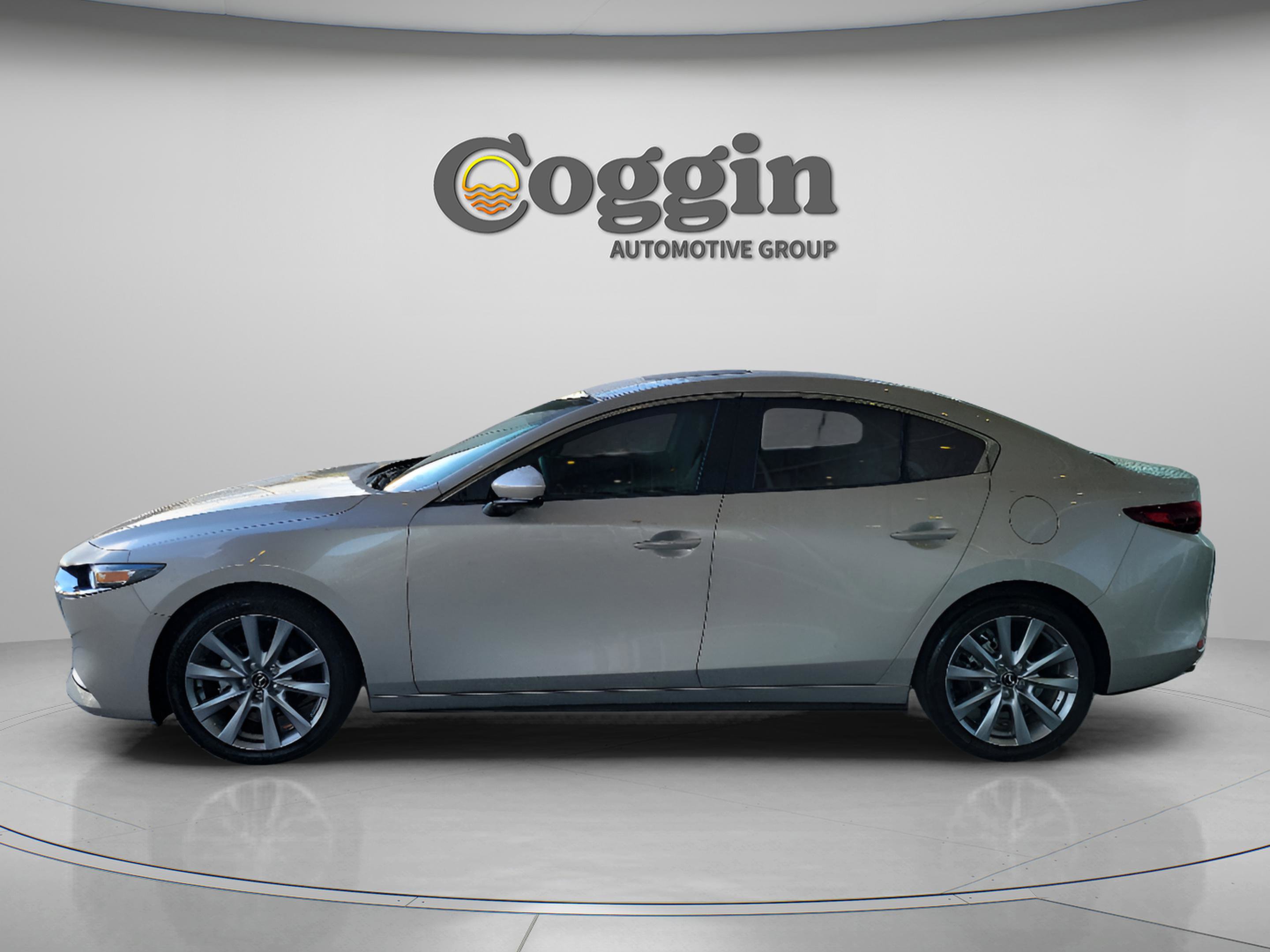 Used 2023 MAZDA MAZDA3 s image 3