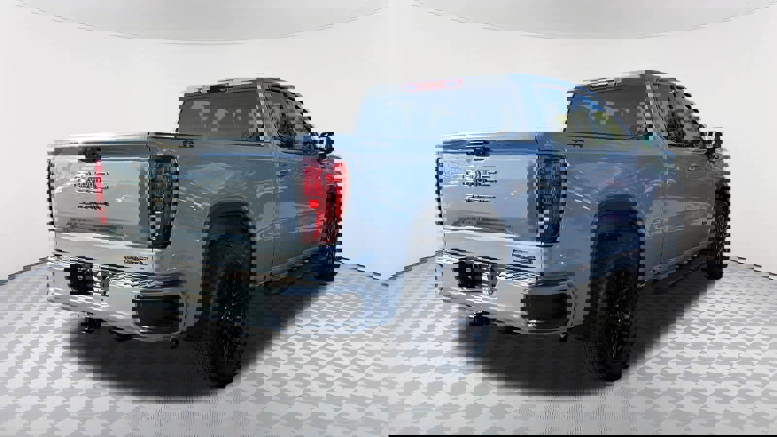 Used 2024 GMC Sierra 1500 Elevation w/ LPO, Elevation Black Package image 5