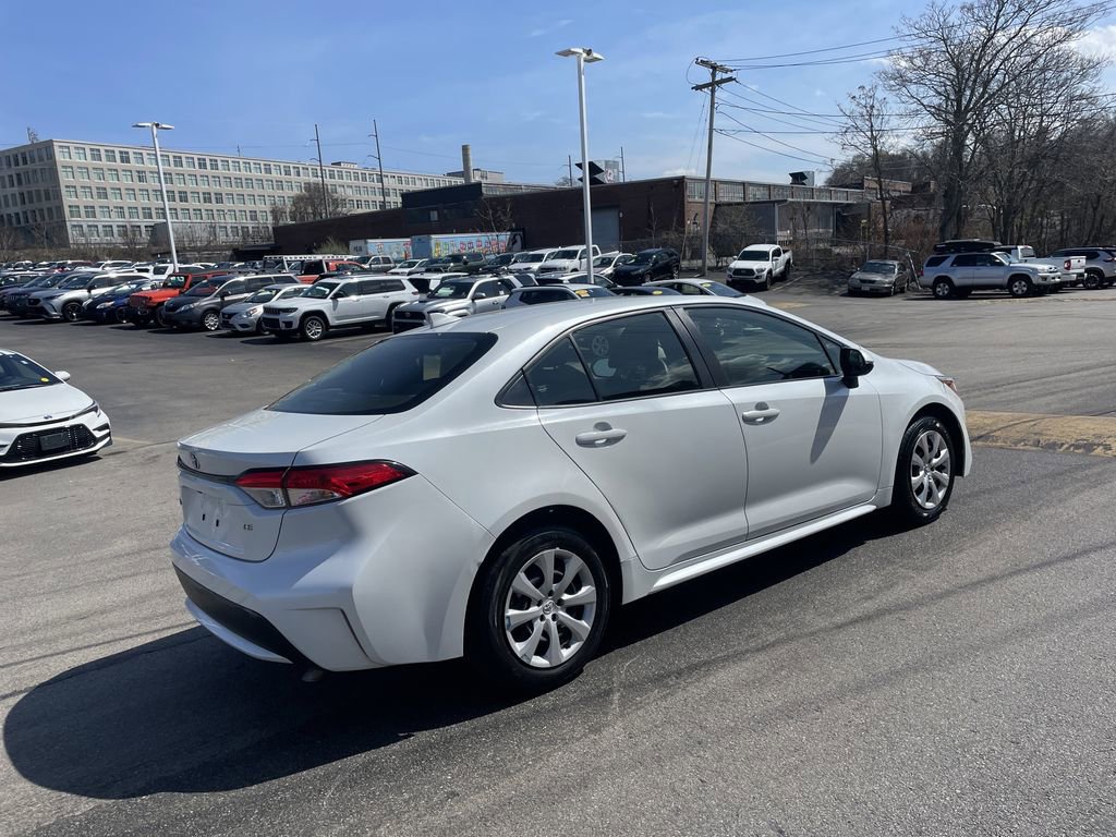 Used 2022 Toyota Corolla LE FWD image 8