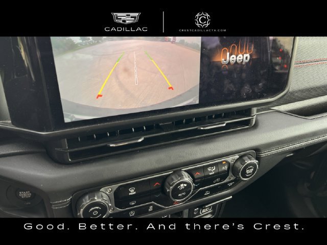 Used 2025 Jeep Wrangler Unlimited Rubicon AWD/4WD image 17