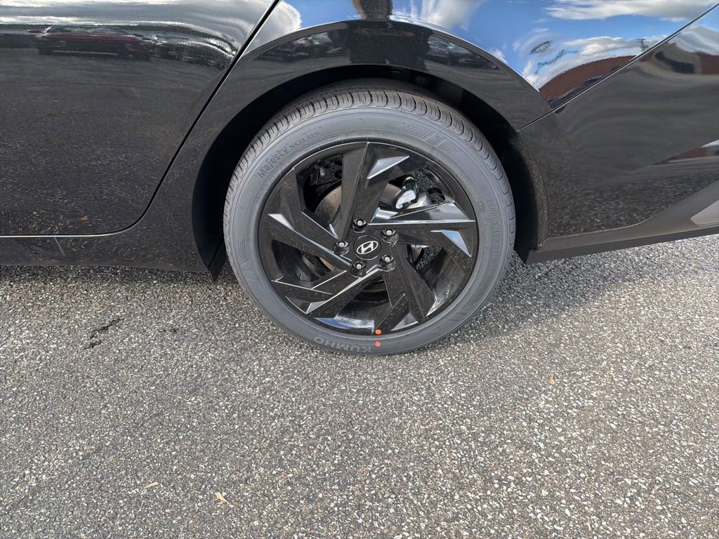 New 2026 Hyundai Elantra Sport image 11