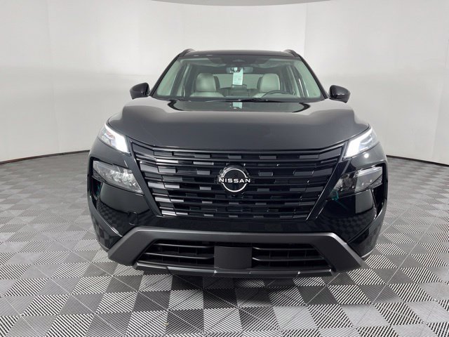 New 2026 Nissan Rogue Dark Armor FWD image 5