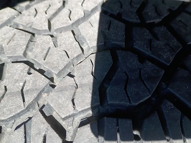 Used 2014 Ford F150 Platinum image 9