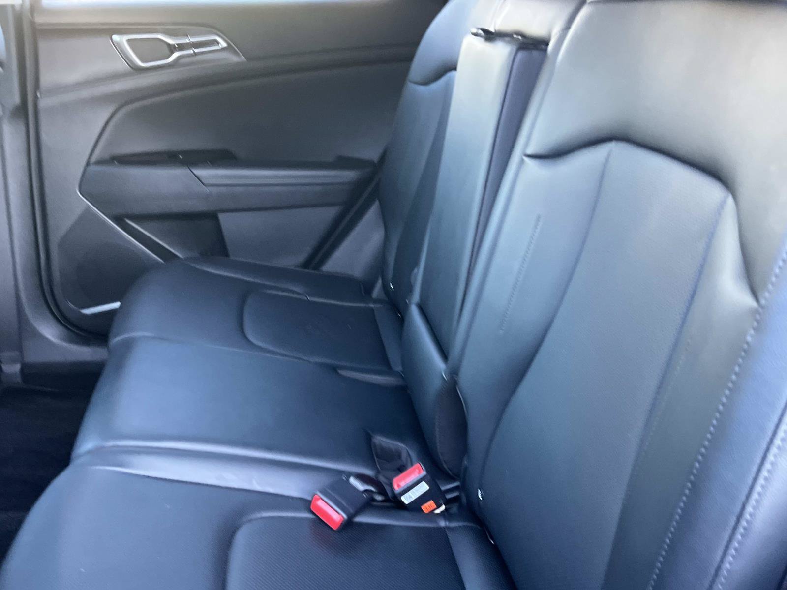 Used 2024 Kia Sportage EX FWD image 20