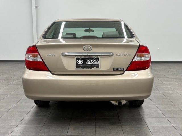 Used 2002 Toyota Camry image 3