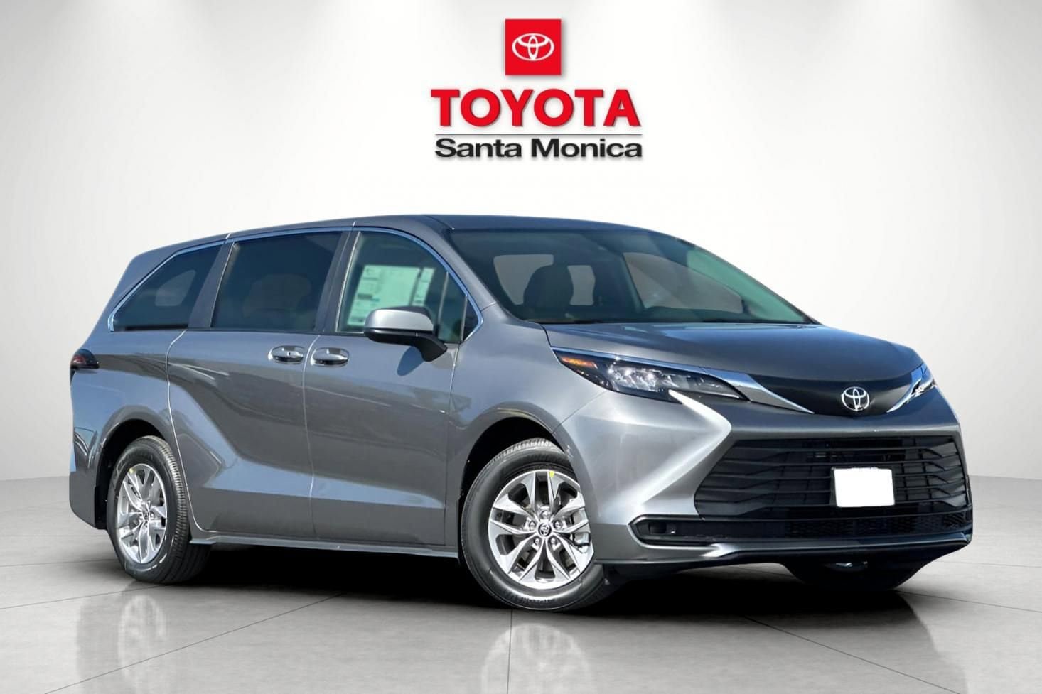 New 2026 Toyota Sienna LE