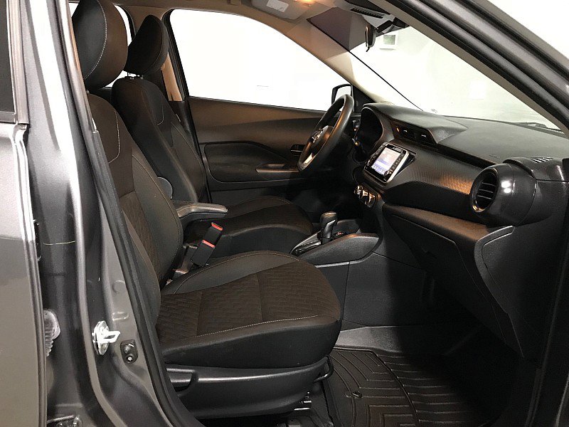 Used 2022 Nissan Kicks S FWD image 13