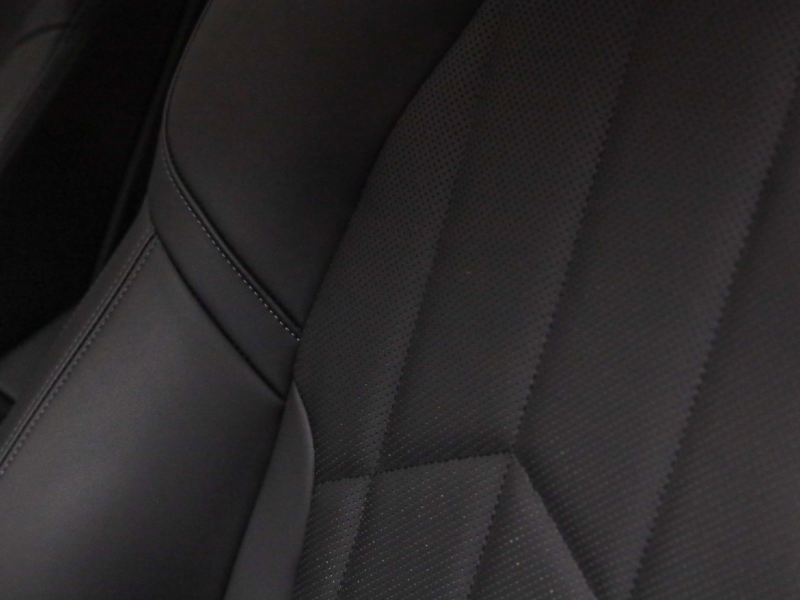 Used 2026 BMW i5 eDrive40 w/ M Sport Package image 23