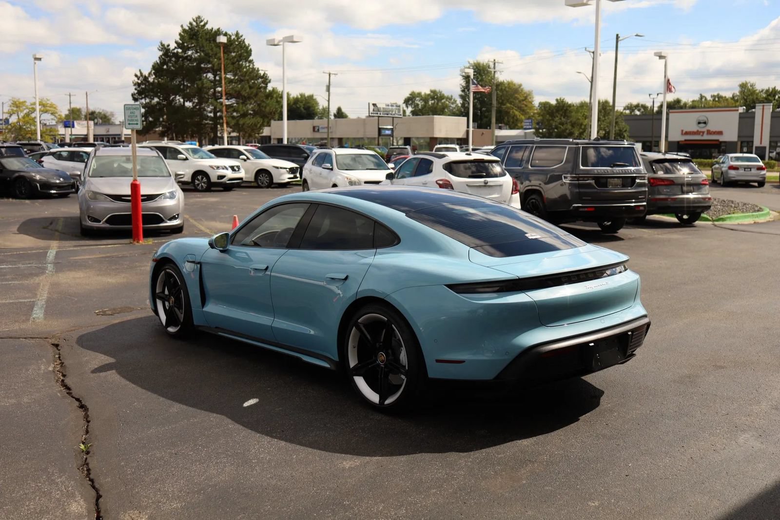Used 2024 Porsche Taycan 4S AWD/4WD image 7