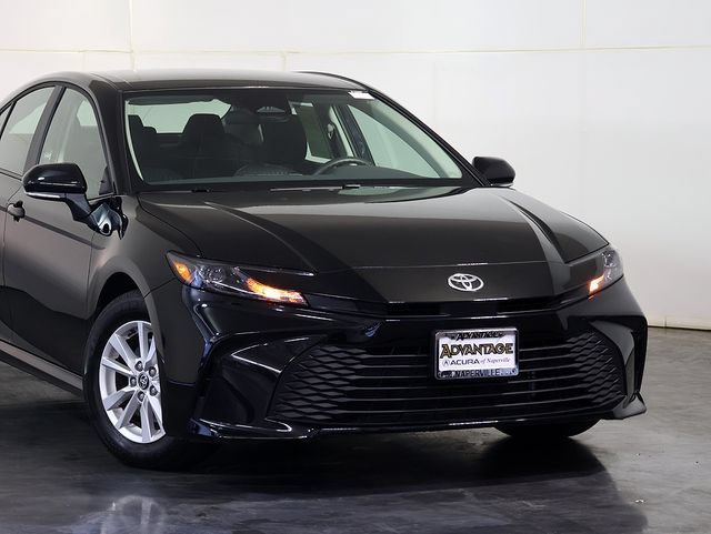 Used 2026 Toyota Camry LE FWD image 6