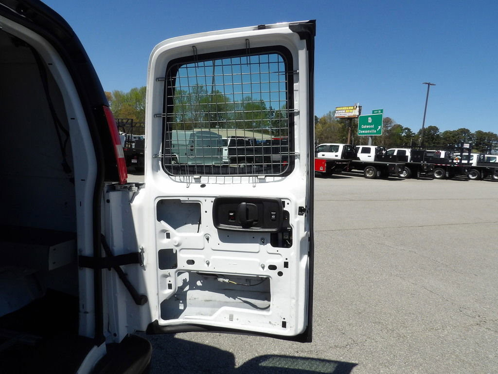 Used 2017 Chevrolet Express 2500 image 43