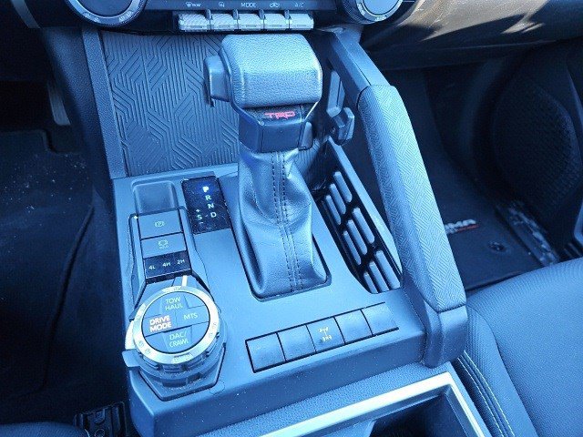 Used 2024 Toyota Tacoma TRD Off-Road image 23