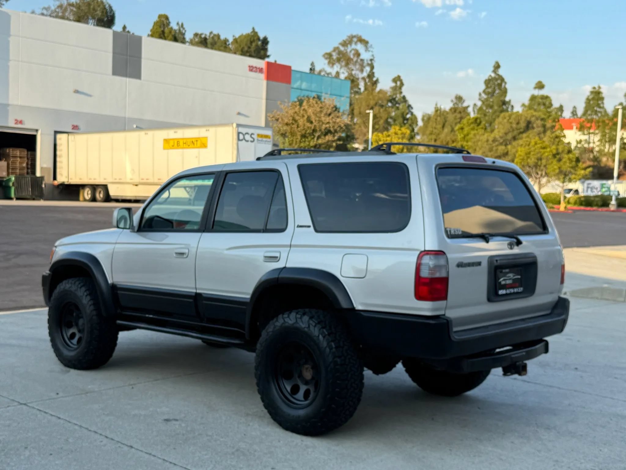 Used 1999 Toyota 4Runner Limited AWD/4WD image 12
