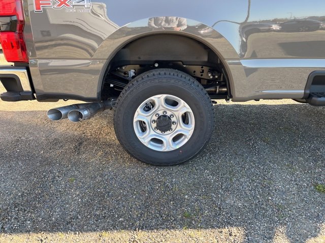 New 2026 Ford F350 XLT image 4