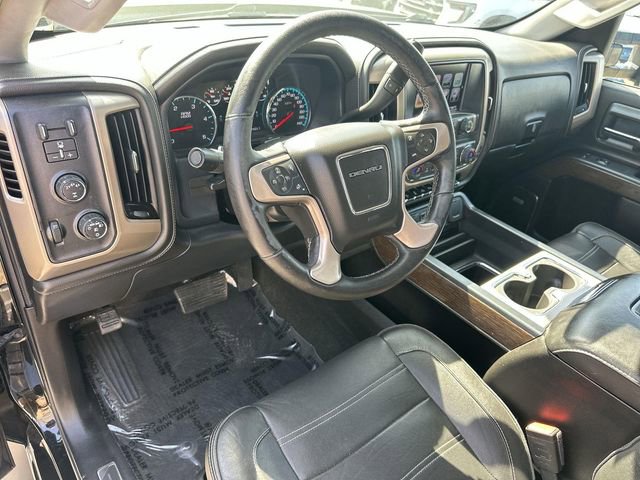 Used 2017 GMC Sierra 2500 Denali w/ Duramax Plus Package image 9