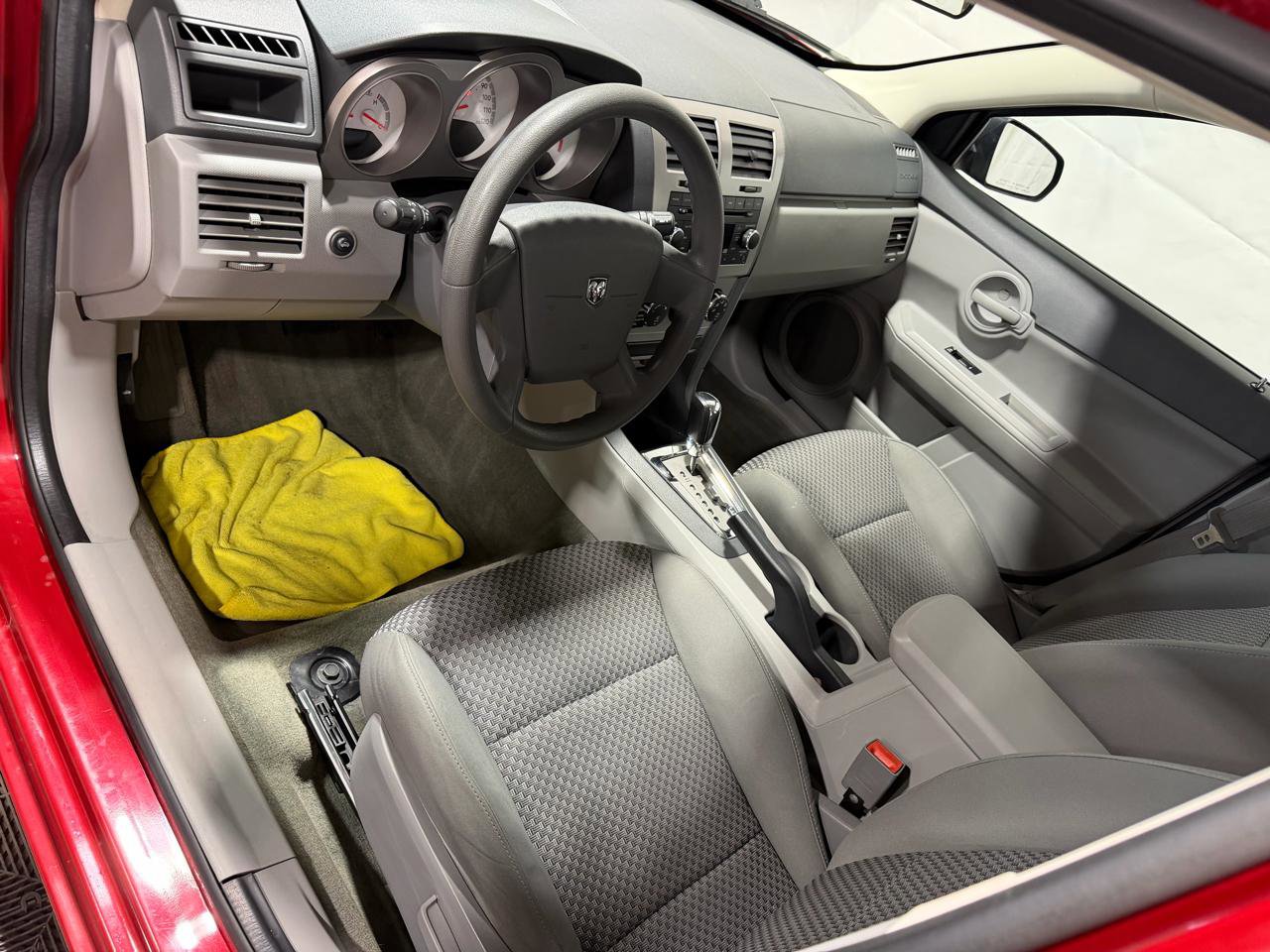 Used 2008 Dodge Avenger SE FWD image 23