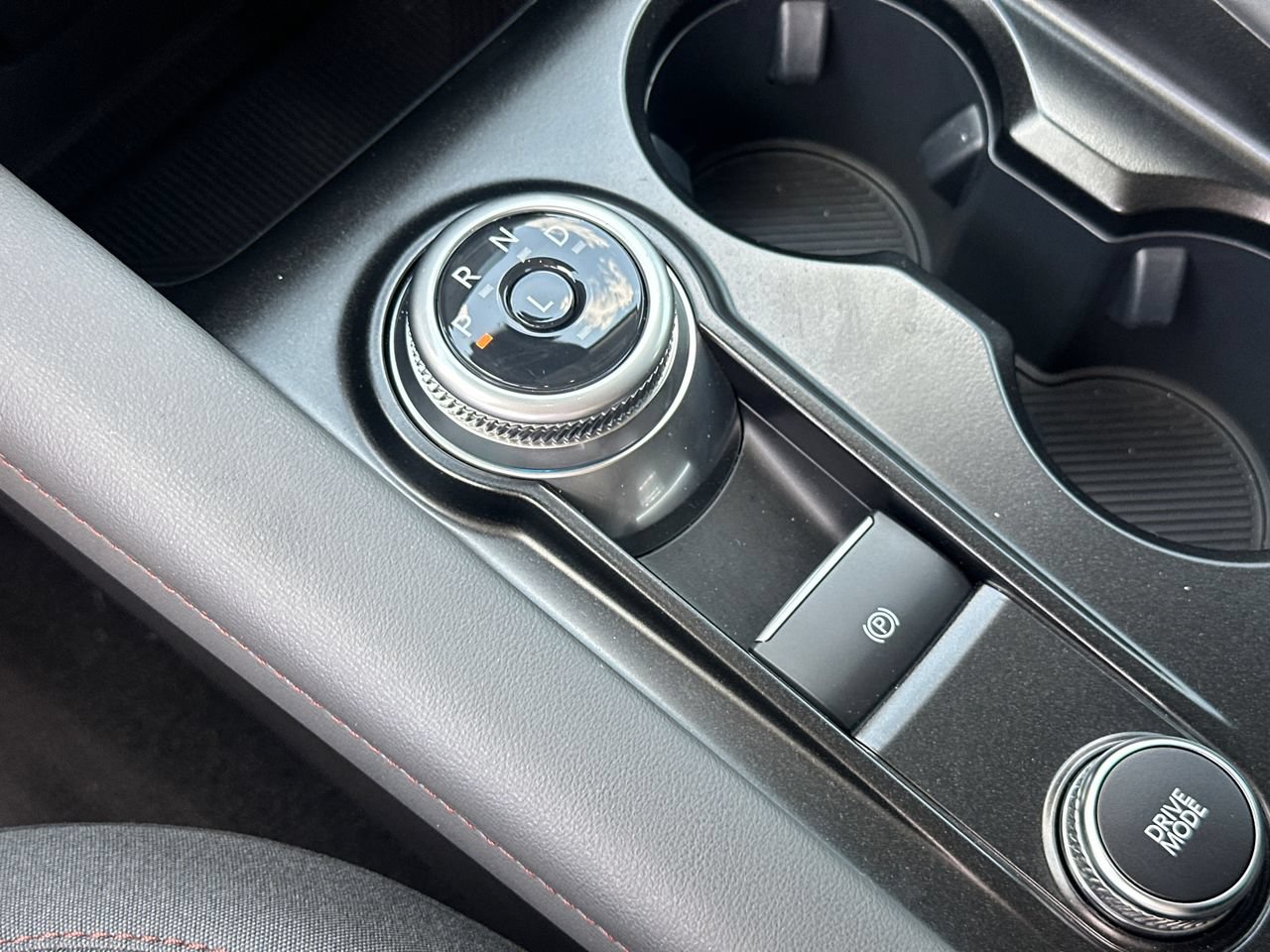 New 2026 Ford Explorer Active RWD image 31