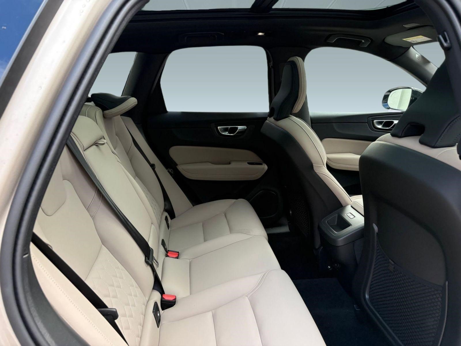Certified 2026 Volvo XC60 B5 Plus w/ Climate Package AWD/4WD image 26