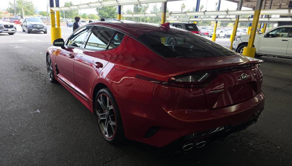 Used 2018 Kia Stinger GT2 RWD image 4
