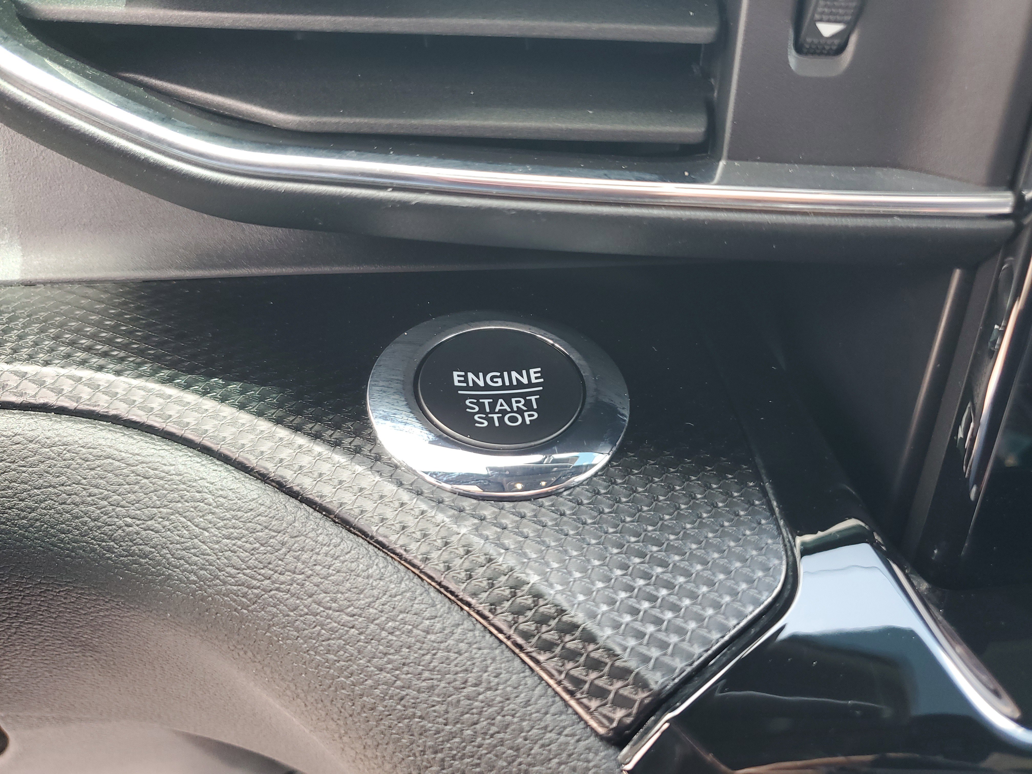 Used 2023 Ford Explorer ST w/ Equipment Group 401A AWD/4WD image 30